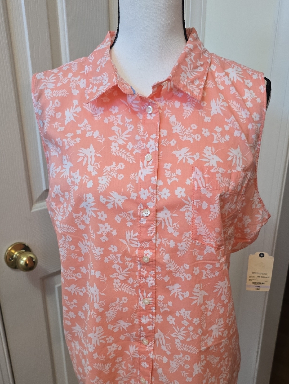 ST. JOHN'S BAY BRAND WOMEN'S PETITE PLUS SLEEVELESS PEACH FLORAL TOP SIZE PXXL